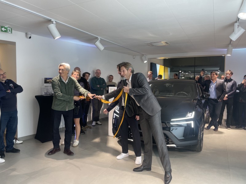  Ouverture d’une concession  Polestar à Paris 