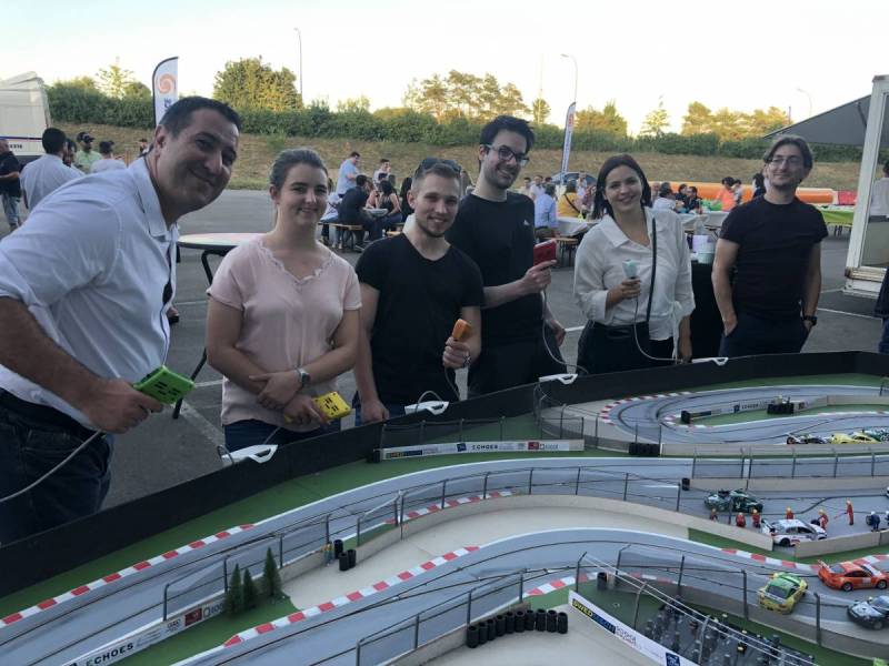 Animation de circuit de voitures miniatures pour événements professionnels en Grand Est